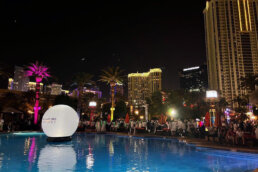 affinis auf der Microsoft 365 Conference in Las Vegas: Außenbereich mit Pool